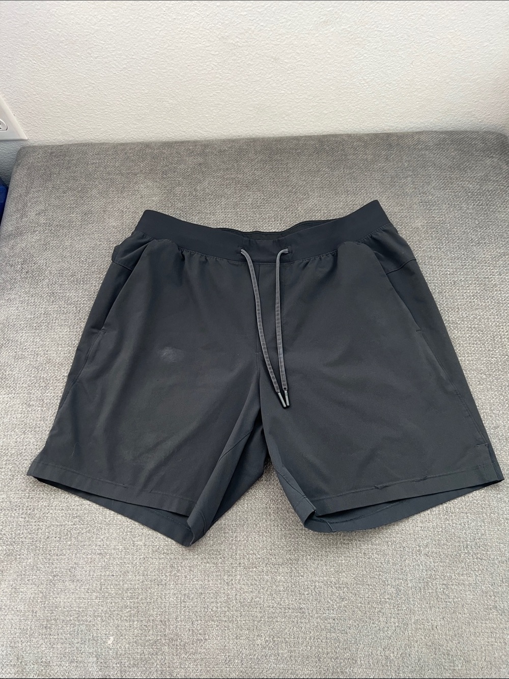lululemon athletica Men’s Black Athletic Drawstring Shorts